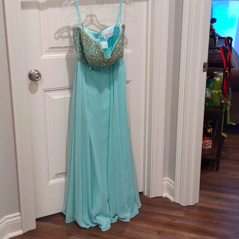 Prom Dress 13/14 light bluish teal color